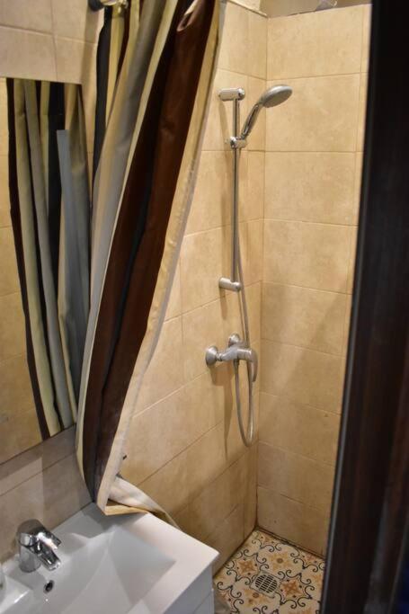 City Centre Pied-A-Terre Near Food Market And Walking Distance To Bus Terminus Valletta Exterior photo