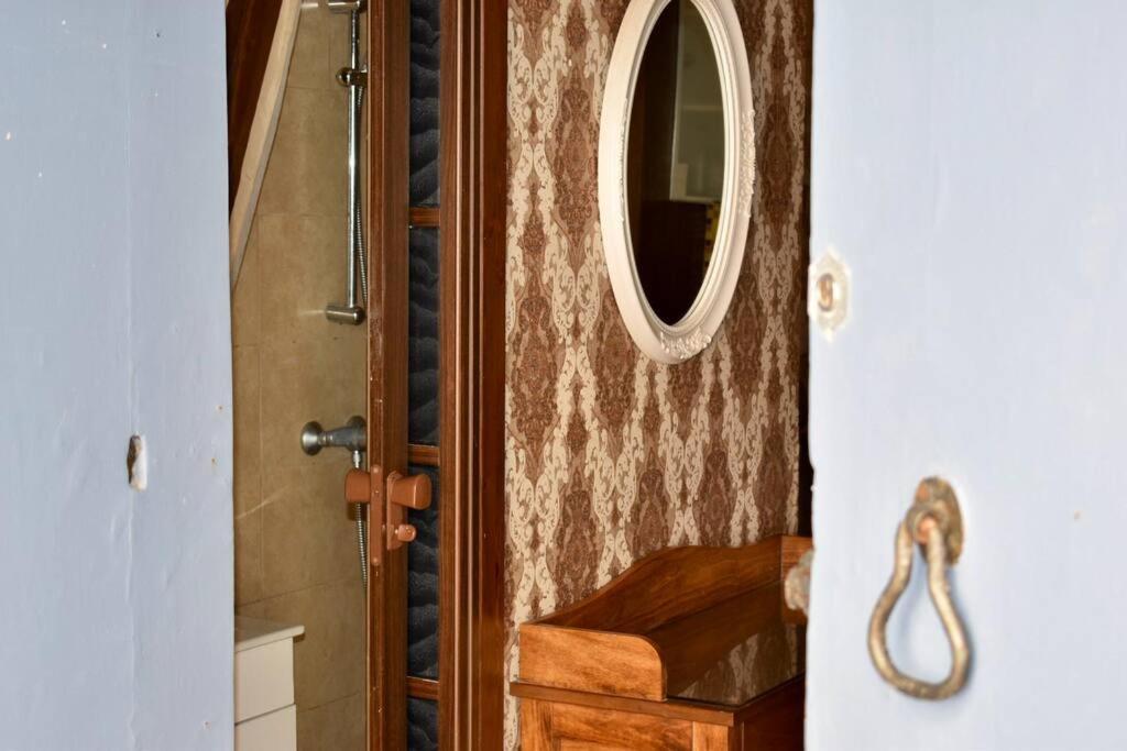 City Centre Pied-A-Terre Near Food Market And Walking Distance To Bus Terminus Valletta Exterior photo